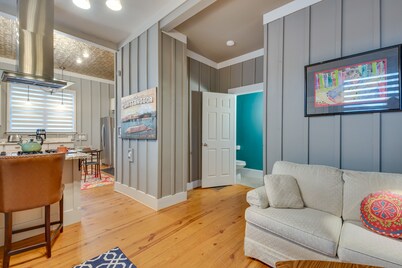 Welcoming Norcross Cottage w/ Deck + Shared Grill!
