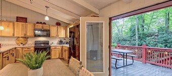 Creekside Hideaway is private with no steps close to the golf course/clubhouse