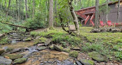 Creekside Hideaway is private with no steps close to the golf course/clubhouse