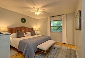 3 Schlafzimmer, Bügeleisen/Bügelbrett, WLAN, Bettwäsche
