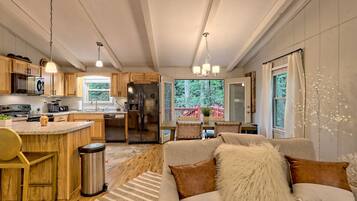 Télévision, cheminée