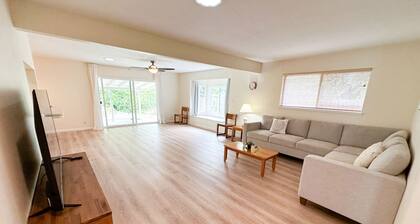 Peaceful Near Campus Home