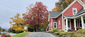 Deerfield Valley Inn, 5min. to M.Snow Room Entire Inn