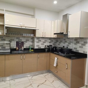 Private kitchen - Step into a world of tranquility and charm with our meticulously designed home. (Mombasa)