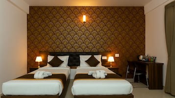 1 habitación, minibar, escritorio y espacio para trabajar con laptop