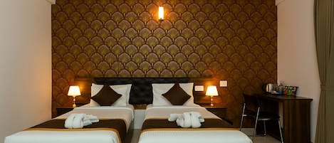 Phòng Economy | 1 phòng ngủ, minibar, bàn, khu vực làm việc phù hợp cho laptop