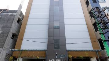 Fachada da propriedade