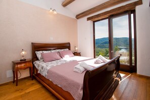 4 chambres, accès Internet, draps fournis