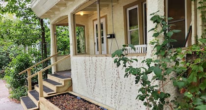 Cozy 3 Bedroom House in Downtown Ithaca