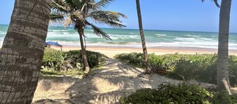 Apartamento Confort, com Piscina Privativa, um Passo da Praia Bela