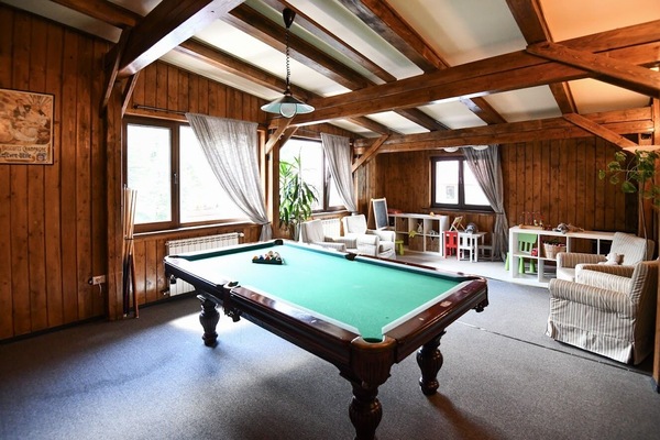 Children's play area - indoor