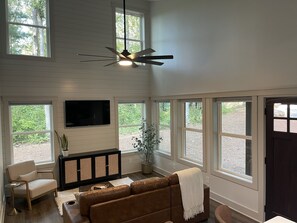 Smart TV - Close to Helen-Couples Shower-Private Fire Pit (Sautee)