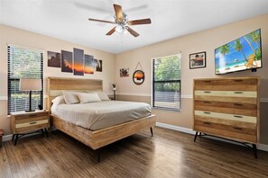 4 habitaciones, escritorio, tabla de planchar con plancha y wifi gratis 