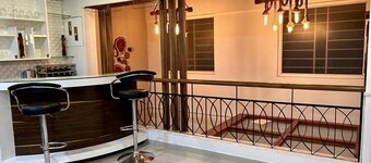 Chic & Luxurious Duplex Bungalow in central Kharadi