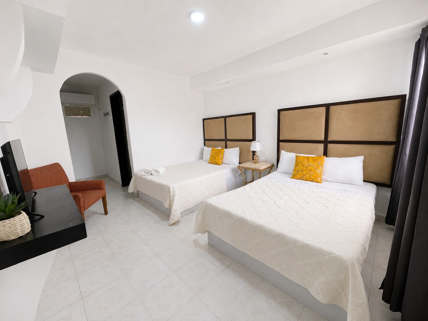 Standard Room | Free WiFi, bed sheets
