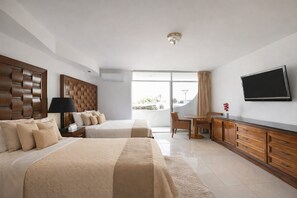 Junior Double Room, 1 Bedroom | Free WiFi, bed sheets - Hotel Zona Dorada (Mazatlán)