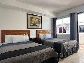 Standard Room, 2 Double Beds