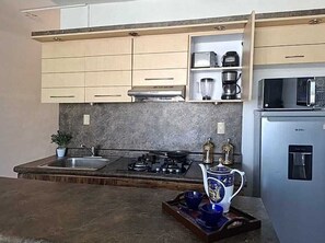 Superior Studio Suite | Free WiFi, bed sheets - Hotel Zona Dorada (Mazatlán)