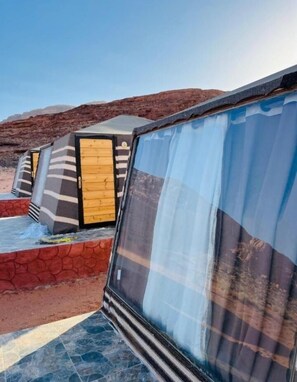 Free WiFi - Traditions of wadi rum camp & JeepTour (Wadi Rum)