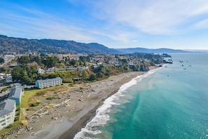 Beach - One of a Kind- Working Lighthouse! (Brookings)