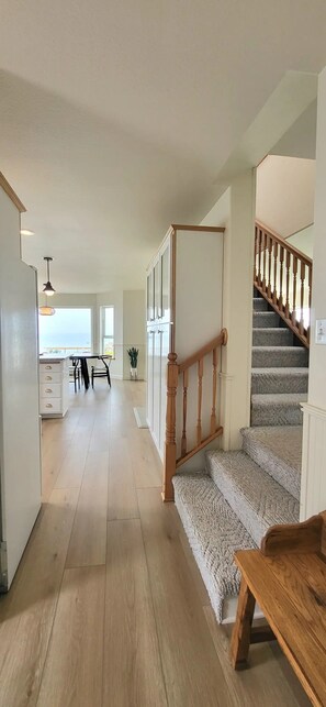 Interior - One of a Kind- Working Lighthouse! (Brookings)