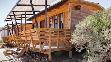 Honeymoon Cabin, 1 Double Bed, Ensuite, Garden View | Terrace/patio