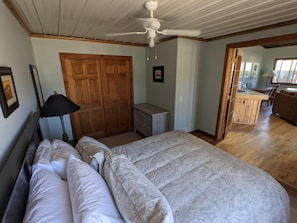 1 bedroom, iron/ironing board, free WiFi, bed sheets