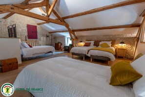 Iron/ironing board, travel cot, free WiFi, bed sheets