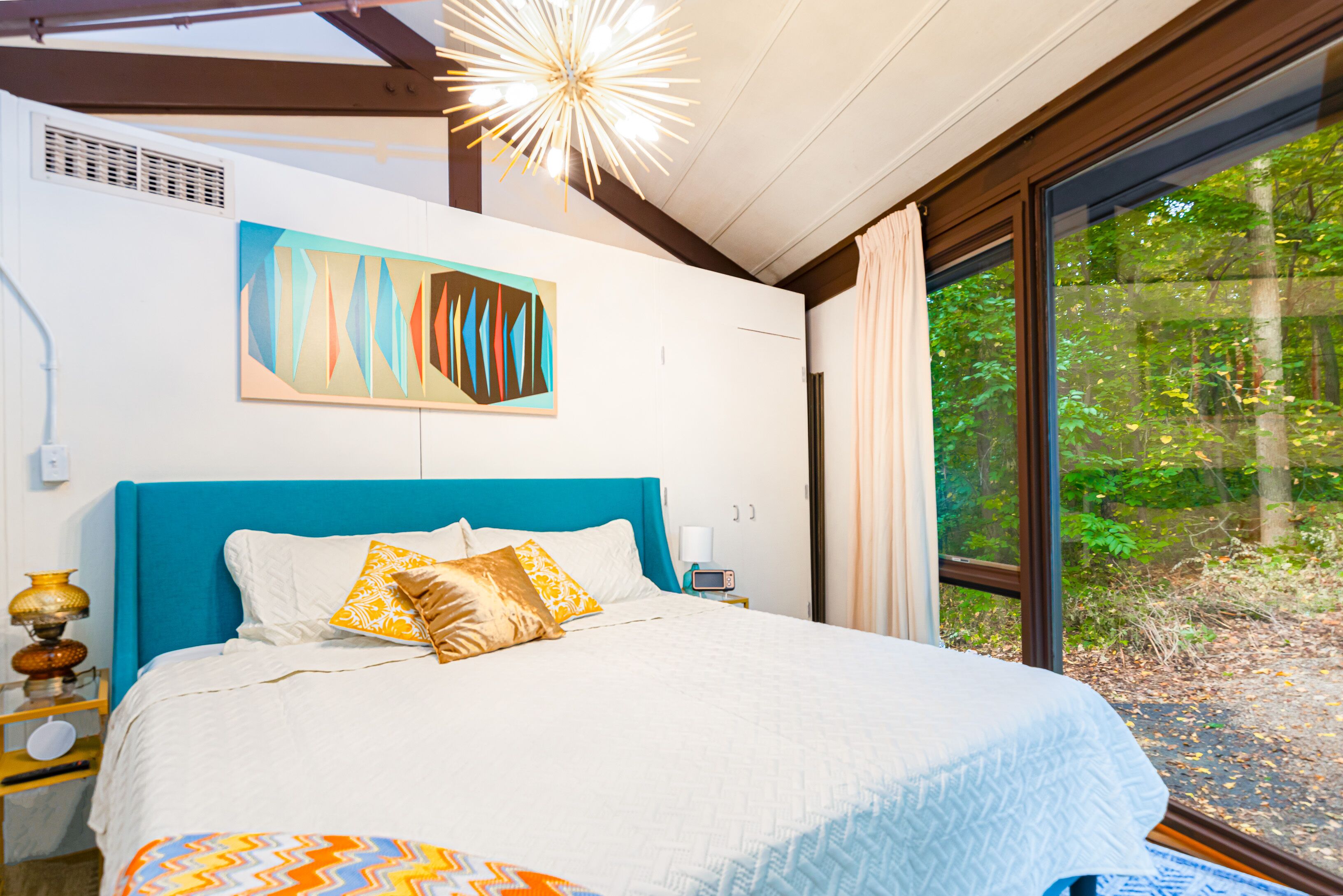 2 makuuhuonetta, silitysrauta/-lauta, ilmainen Wi-Fi, vuodevaatteet