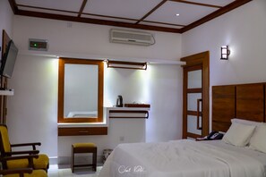 1 bedroom, in-room safe, free WiFi, bed sheets