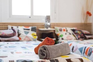 2 bedrooms, iron/ironing board, travel cot, WiFi - Views and Calm by City Center (Málaga)