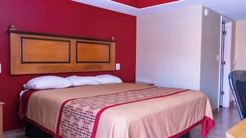 Ferros/tábuas de passar roupa, Wi-Fi de cortesia, roupa de cama