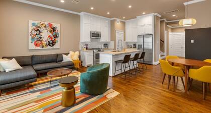Surreal Htown Home • GameRoom•Grill•Netflix•WiFi