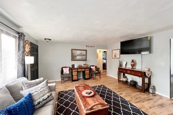 Smart TV, libri, impianto stereo