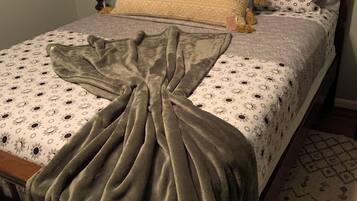 2 chambres, coffres-forts dans les chambres, bureau
