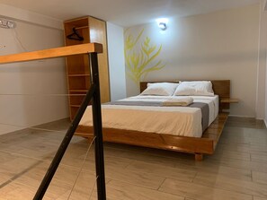 Loft Confort, 1 lit double | 1 chambre, accès au Wi-Fi (inclus), literie fournie