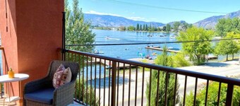 Osoyoos Lakeside 2 BDRM Condo!