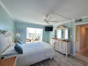 2 bedrooms, iron/ironing board, internet, bed sheets