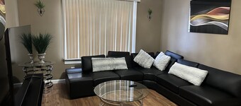 Quite and Peaceful Modern Home Away From Home in the Mountain State!!!!