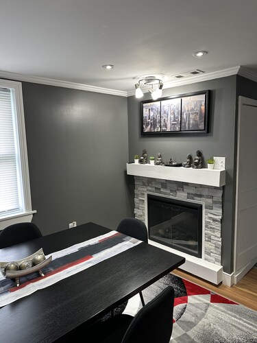 Quite and Peaceful Modern Home Away From Home in the Mountain State!!!!