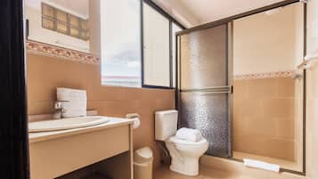 Double Room | Bathroom | Towels