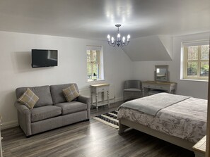 Premium Room, 1 King Bed, Mountain View, Mountainside | Laptop workspace, blackout drapes, soundproofing, iron/ironing board - Rostrevor Valley Holiday Park- En-suite Rooms with Hot tub and Private Car Service (Newry)