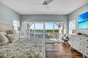 5 Schlafzimmer, Schreibtisch, Bügeleisen/Bügelbrett, Reisekinderbett