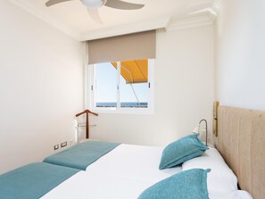 2 bedrooms, iron/ironing board, Internet, bed sheets - Sea Breeze Apartment in Tenerife - PORÍS 5 (Porís de Abona)