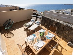 Outdoor dining - Sea Breeze Apartment in Tenerife - PORÍS 5 (Porís de Abona)