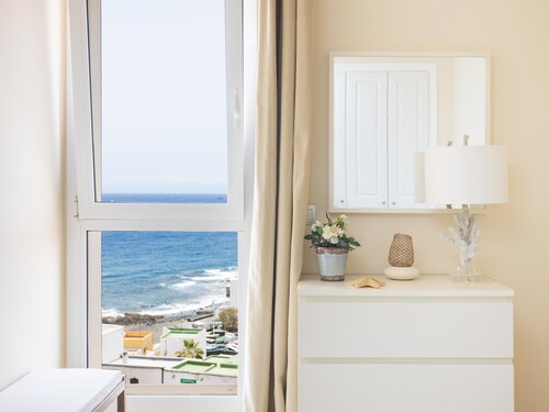 Pretty 3 bedroom property on beach - PORÍS 10