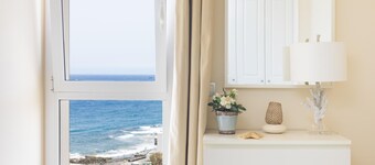 Pretty 3 bedroom property on beach - PORÍS 10