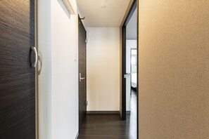 1 bedroom, blackout drapes, iron/ironing board, free WiFi - Estrella (Sapporo)