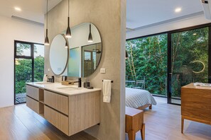 4 bedrooms, in-room safe, desk, iron/ironing board - Ocean-View 4BR Villa w/ Private Pool. Walk to Hermosa Beach (Playa Hermosa)