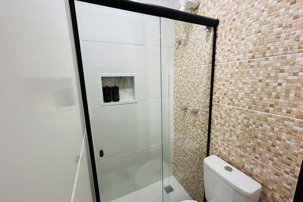 Shower, rainfall showerhead, hair dryer, heated floors